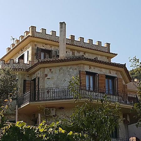 Castello Bellos Tower Keri Exterior foto